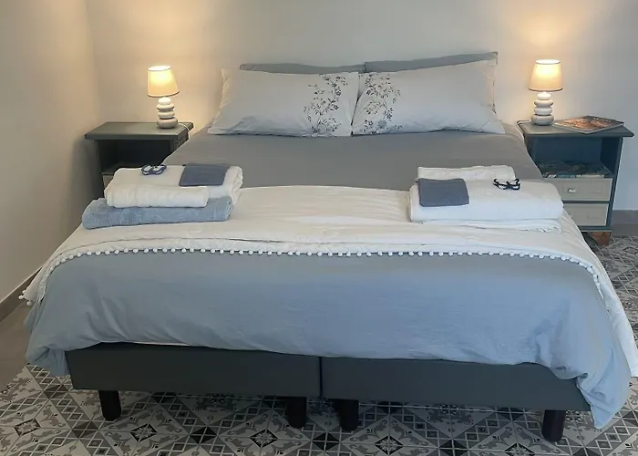 Farfalla Blu Bed & Breakfast 4*